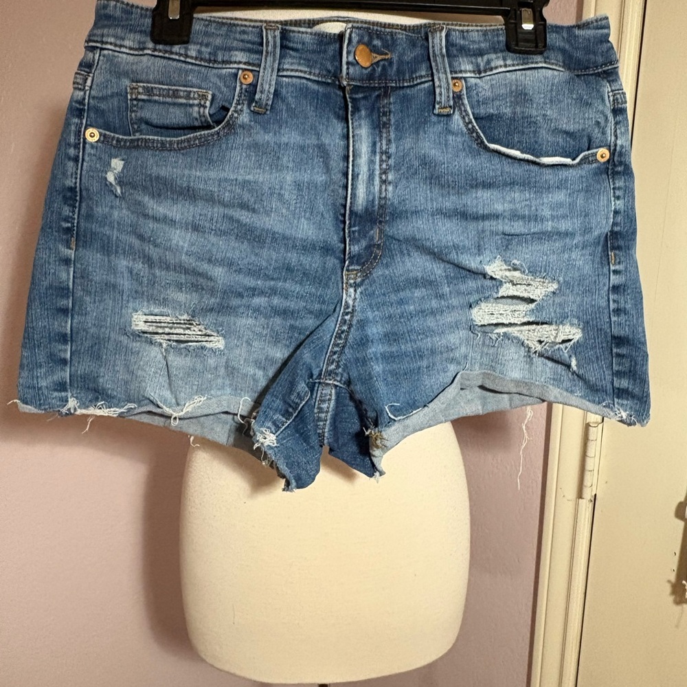 Universal Thread Light Blue Distressed Jean Shorts Size 12/31